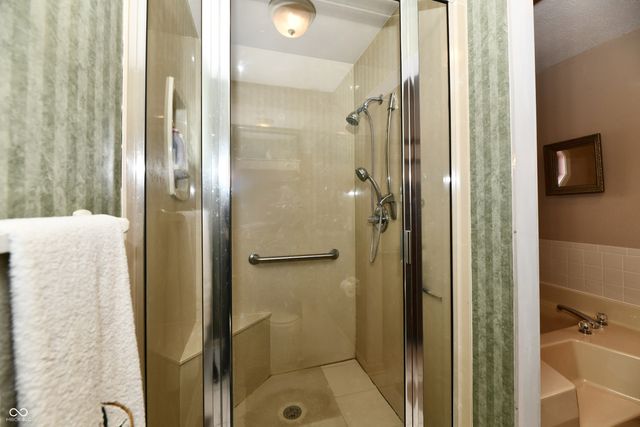 8518 Lockwood Place, Indianapolis, IN 46217