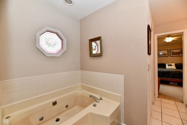 8518 Lockwood Place, Indianapolis, IN 46217