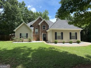 158 River Park Circle, Mcdonough, GA 30252