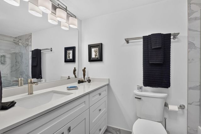 575 Oaks Lane 709, Pompano Beach, FL 33069
