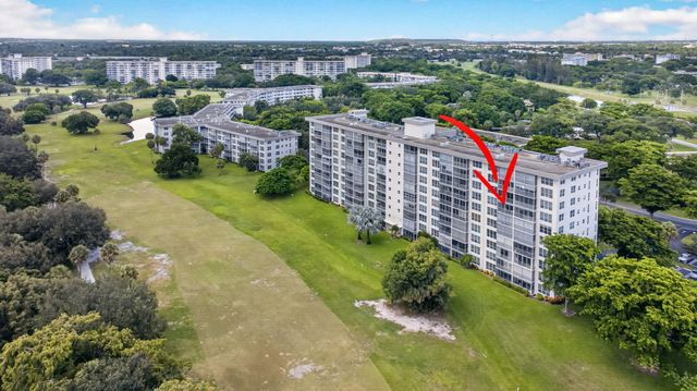 575 Oaks Lane 709, Pompano Beach, FL 33069