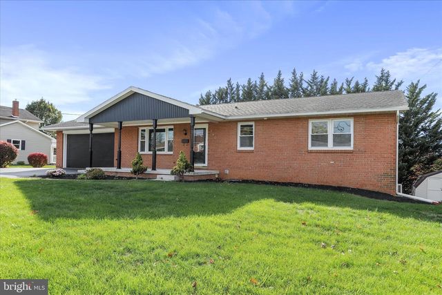 140 WILLIAMSON AVENUE AVE, Greencastle, PA 17225