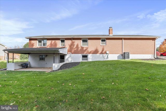 140 WILLIAMSON AVENUE AVE, Greencastle, PA 17225