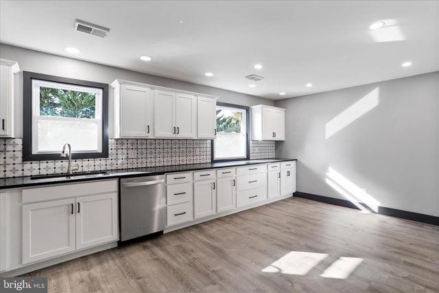 140 WILLIAMSON AVENUE AVE, Greencastle, PA 17225