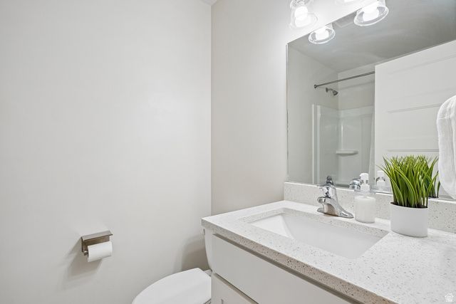 10083 S QUEENS FERRY DR., South Jordan, UT 84009