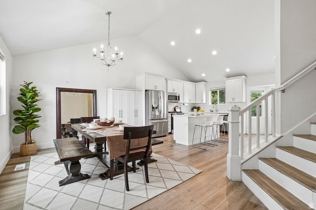 10083 S QUEENS FERRY DR., South Jordan, UT 84009