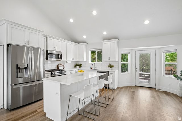 10083 S QUEENS FERRY DR., South Jordan, UT 84009