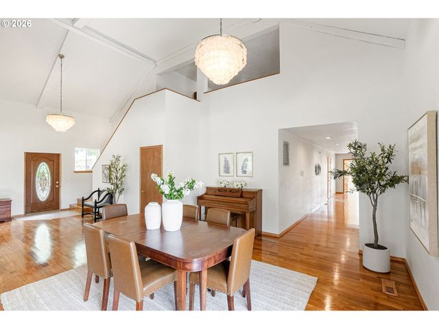 2395 88TH Ave Ne, Salem, OR 97305