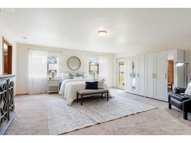 2395 88TH Ave Ne, Salem, OR 97305