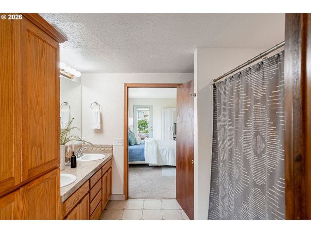 2395 88TH Ave Ne, Salem, OR 97305