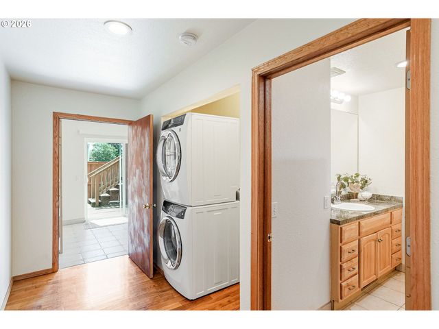 2395 88TH Ave Ne, Salem, OR 97305