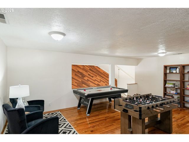 2395 88TH Ave Ne, Salem, OR 97305