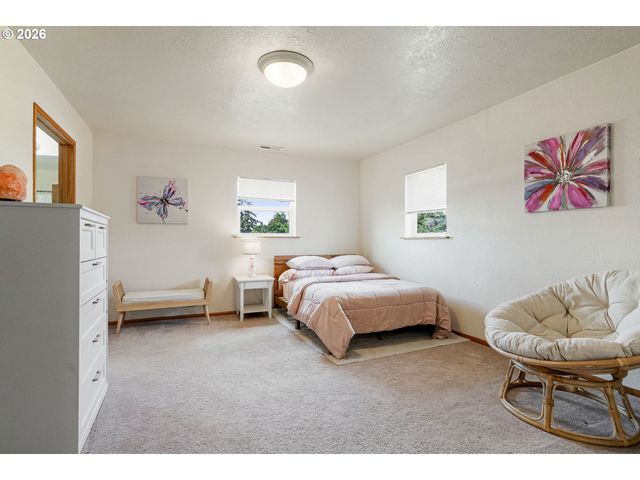 2395 88TH Ave Ne, Salem, OR 97305