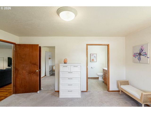 2395 88TH Ave Ne, Salem, OR 97305