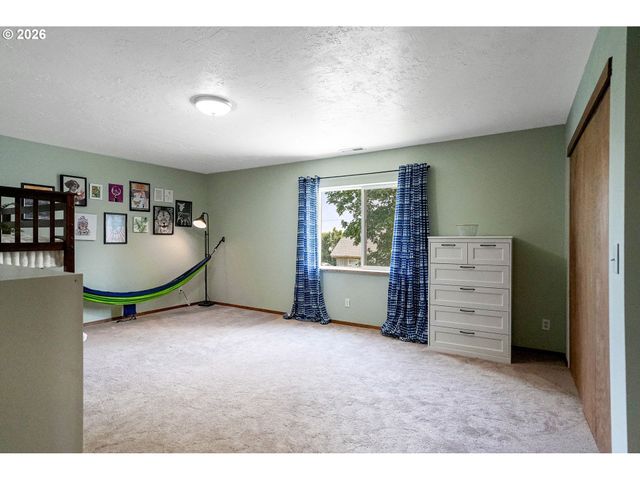 2395 88TH Ave Ne, Salem, OR 97305