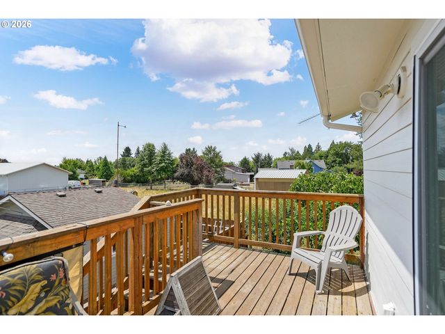 2395 88TH Ave Ne, Salem, OR 97305