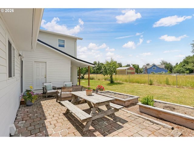 2395 88TH Ave Ne, Salem, OR 97305