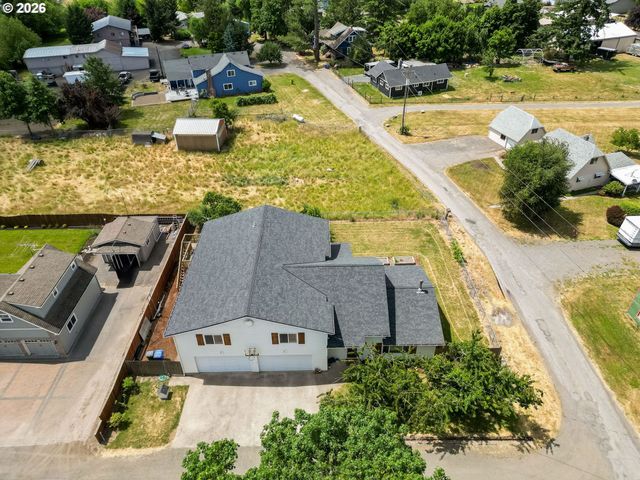 2395 88TH Ave Ne, Salem, OR 97305