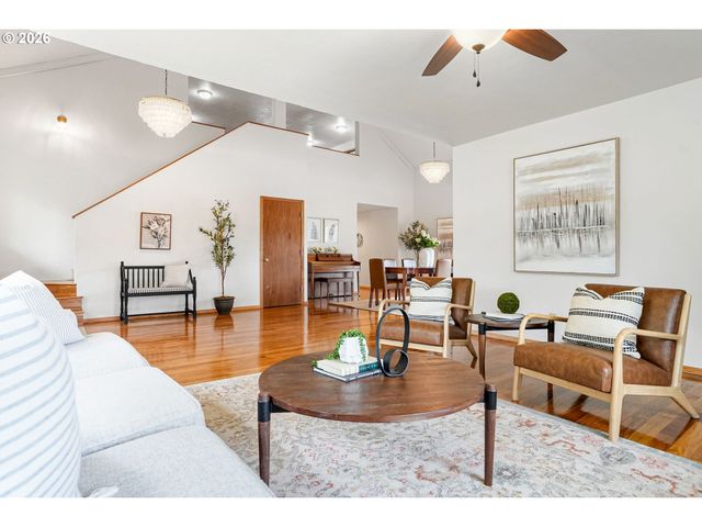 2395 88TH Ave Ne, Salem, OR 97305