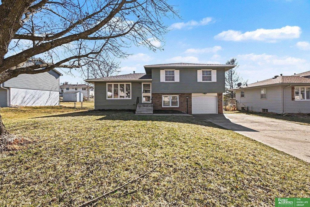 6305 Read Street, Omaha, NE 68152