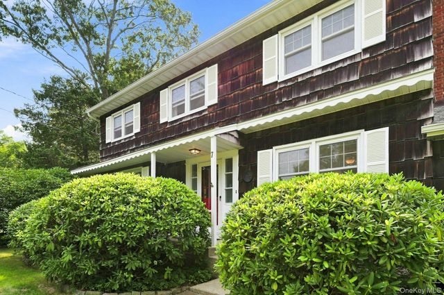 7 Bayberry Lane, Northport, NY 11768