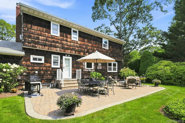 7 Bayberry Lane, Northport, NY 11768