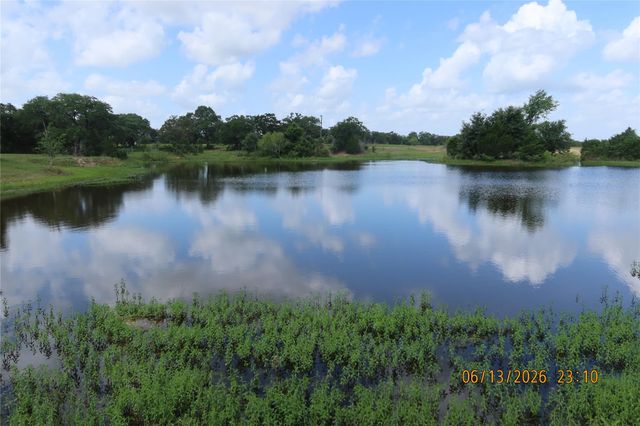 1028 Gun Rose Lane, Columbus, TX 78934