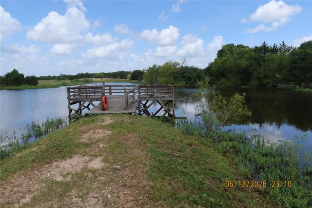 1028 Gun Rose Lane, Columbus, TX 78934