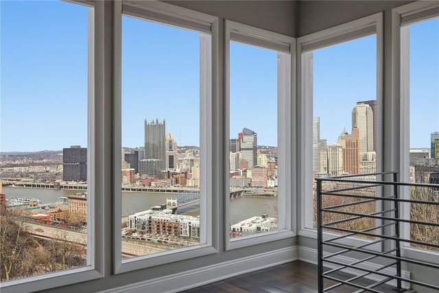 310 Cola St, Mt Washington, PA 15203