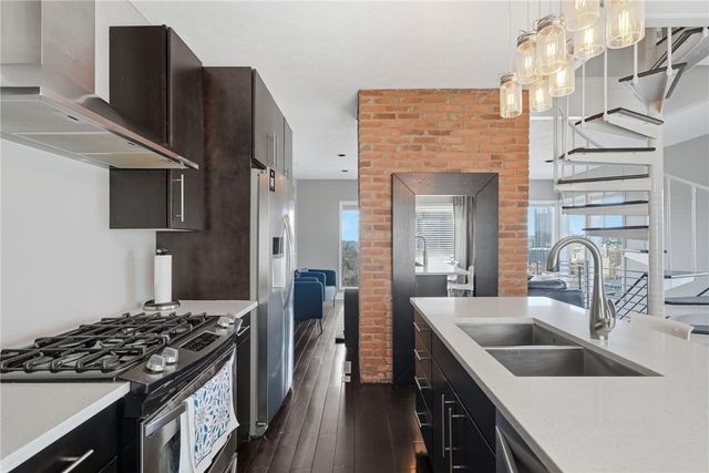 310 Cola St, Mt Washington, PA 15203