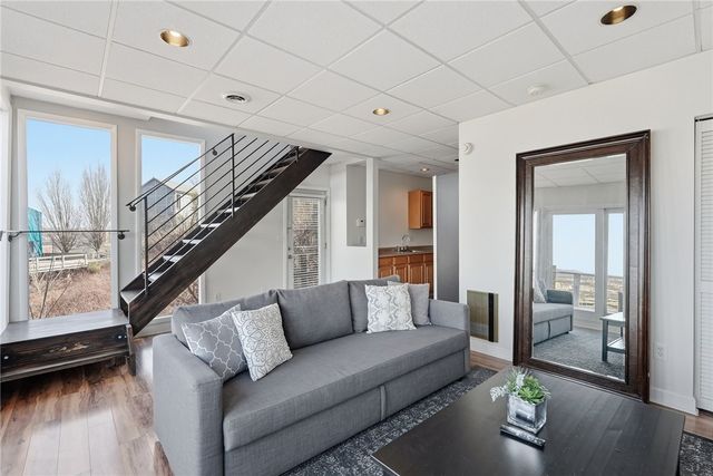 310 Cola St, Mt Washington, PA 15203