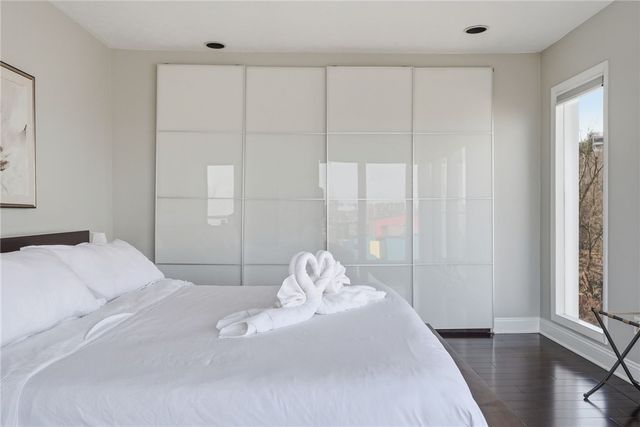 310 Cola St, Mt Washington, PA 15203