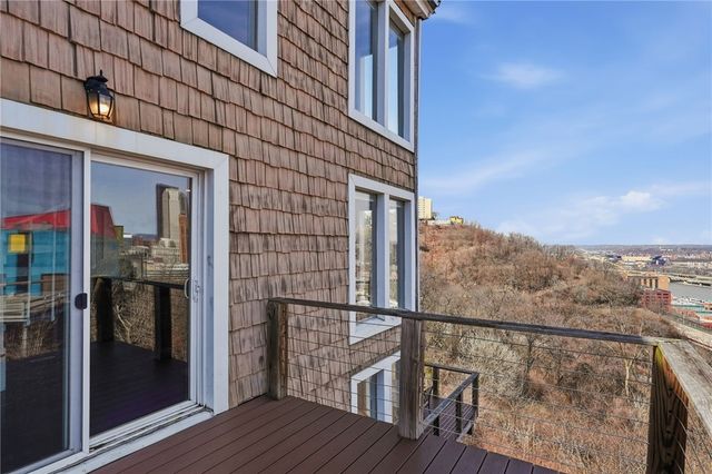 310 Cola St, Mt Washington, PA 15203