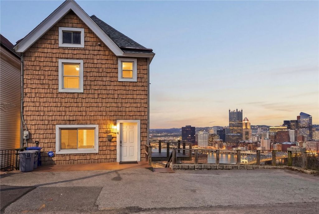 310 Cola St, Mt Washington, PA 15203