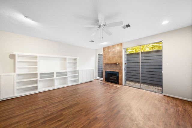 2100 Commonwealth Street G, Houston, TX 77006