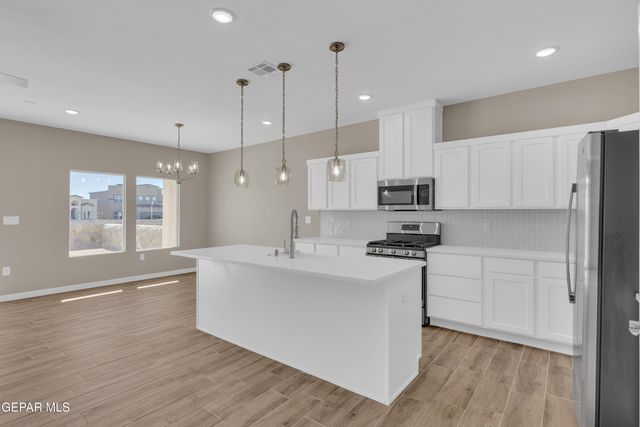 12132 Bahjat Drive, El Paso, TX 79934