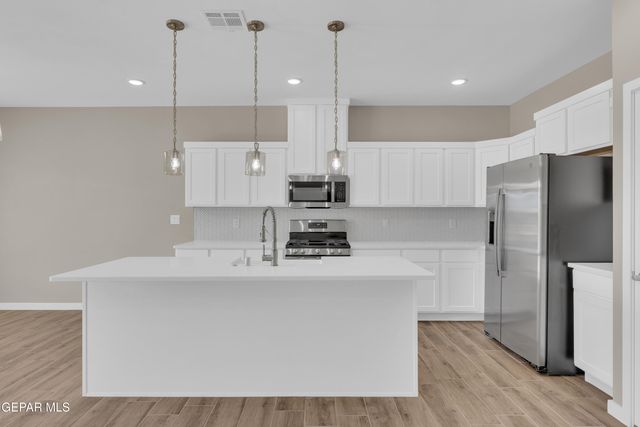 12132 Bahjat Drive, El Paso, TX 79934