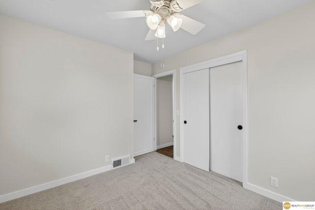 9206 Manderson Street, Omaha, NE 68134