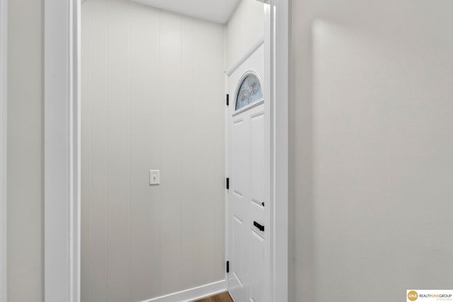 9206 Manderson Street, Omaha, NE 68134