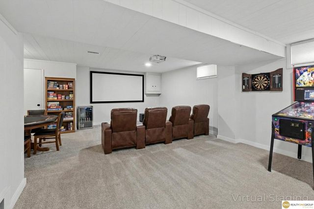 9206 Manderson Street, Omaha, NE 68134