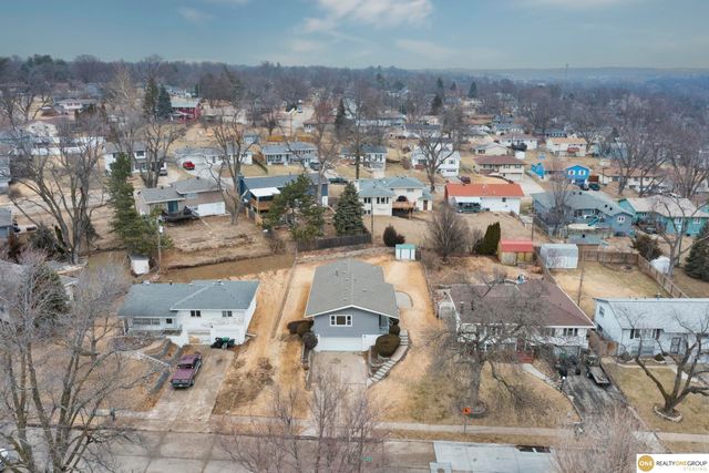 9206 Manderson Street, Omaha, NE 68134