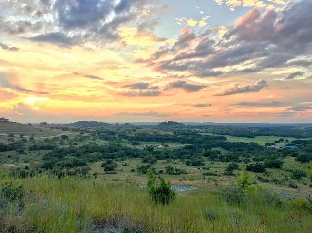 1934 N Walnut Springs RD, Johnson City, TX 78636