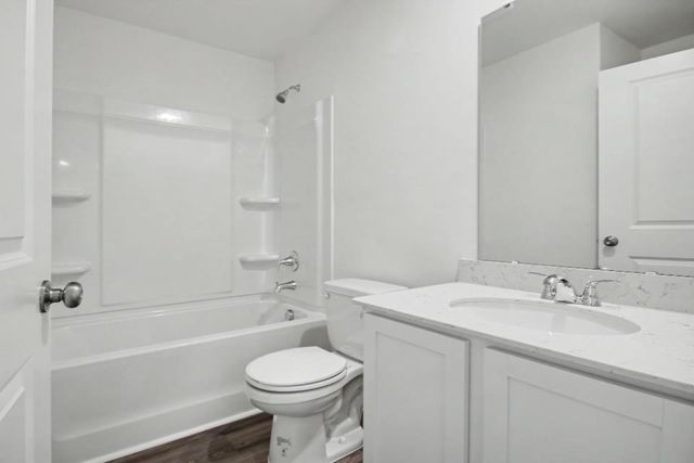 111 Cottonwood Pl., Tabor City, NC 28463