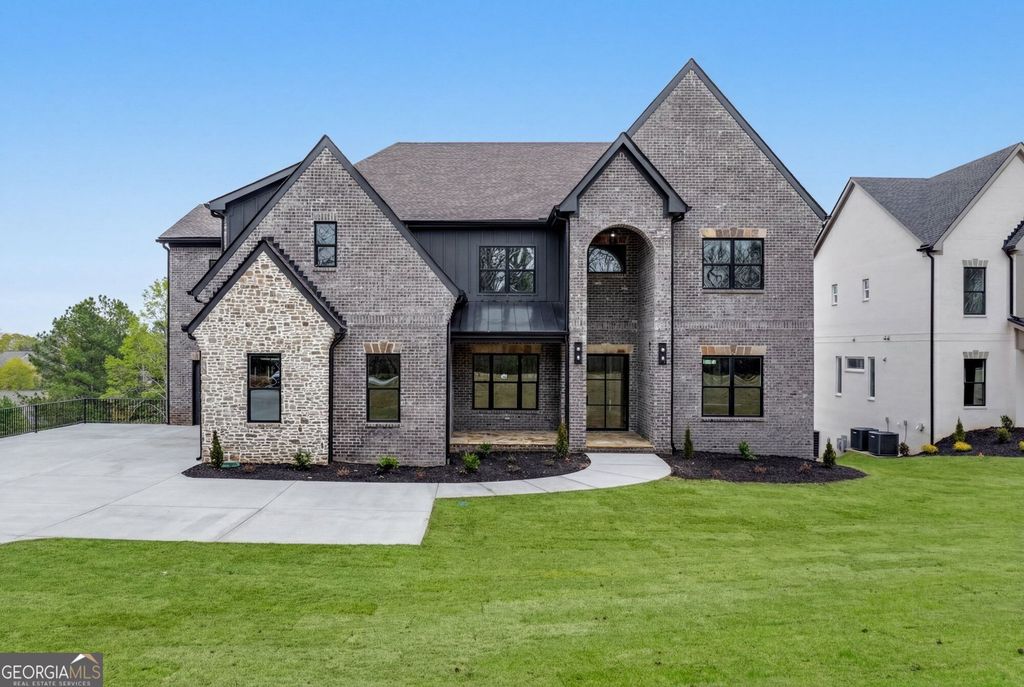 3267 N Bogan Road, Buford, GA 30519