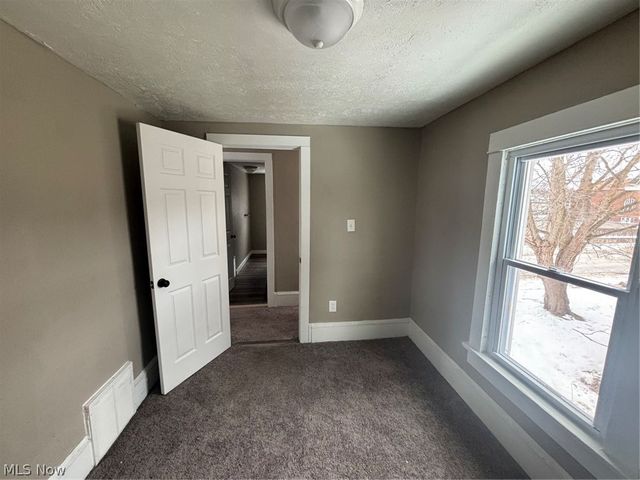 750 Brown Street, Akron, OH 44311