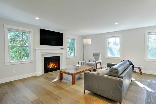 137 Rosebriar Avenue, South Kingstown, RI 02879