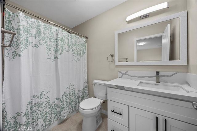 200 Burchfield Avenue, Bakersfield, CA 93307