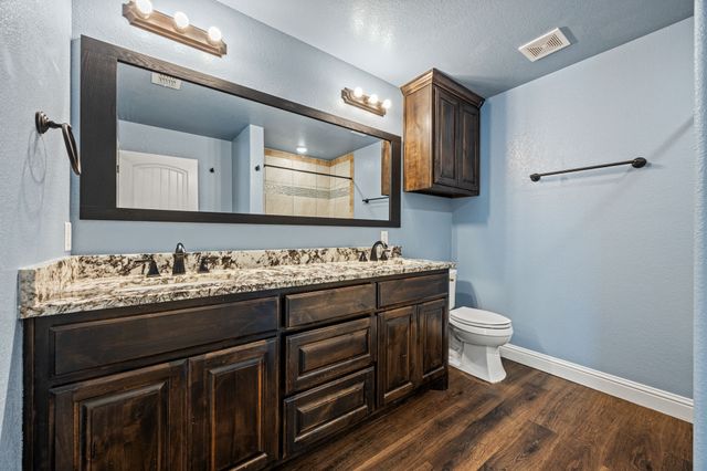 2710 San Gabriel Drive, Granbury, TX 76048