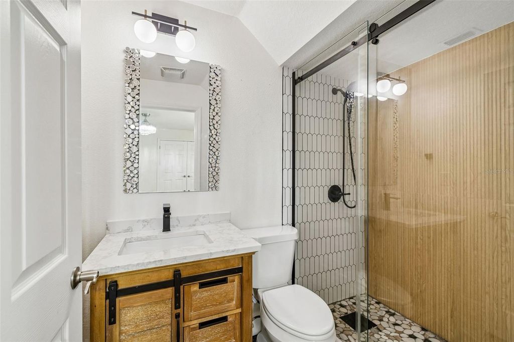 Image 12 of property listing at 4516 BAY SPRING COURT, Tampa, FL 33611