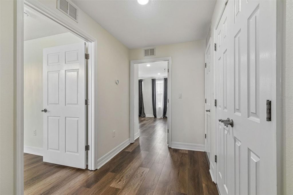 Image 23 of property listing at 4516 BAY SPRING COURT, Tampa, FL 33611